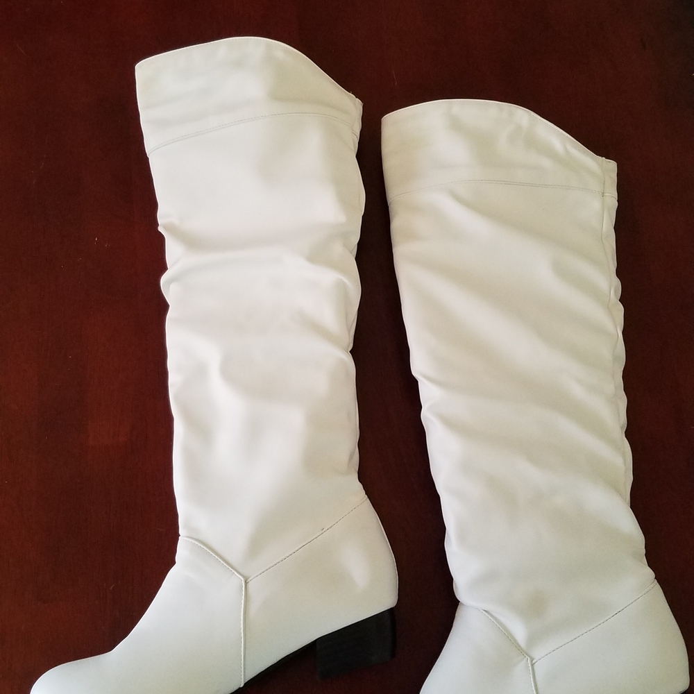 Elegant White Knee-High Boots
